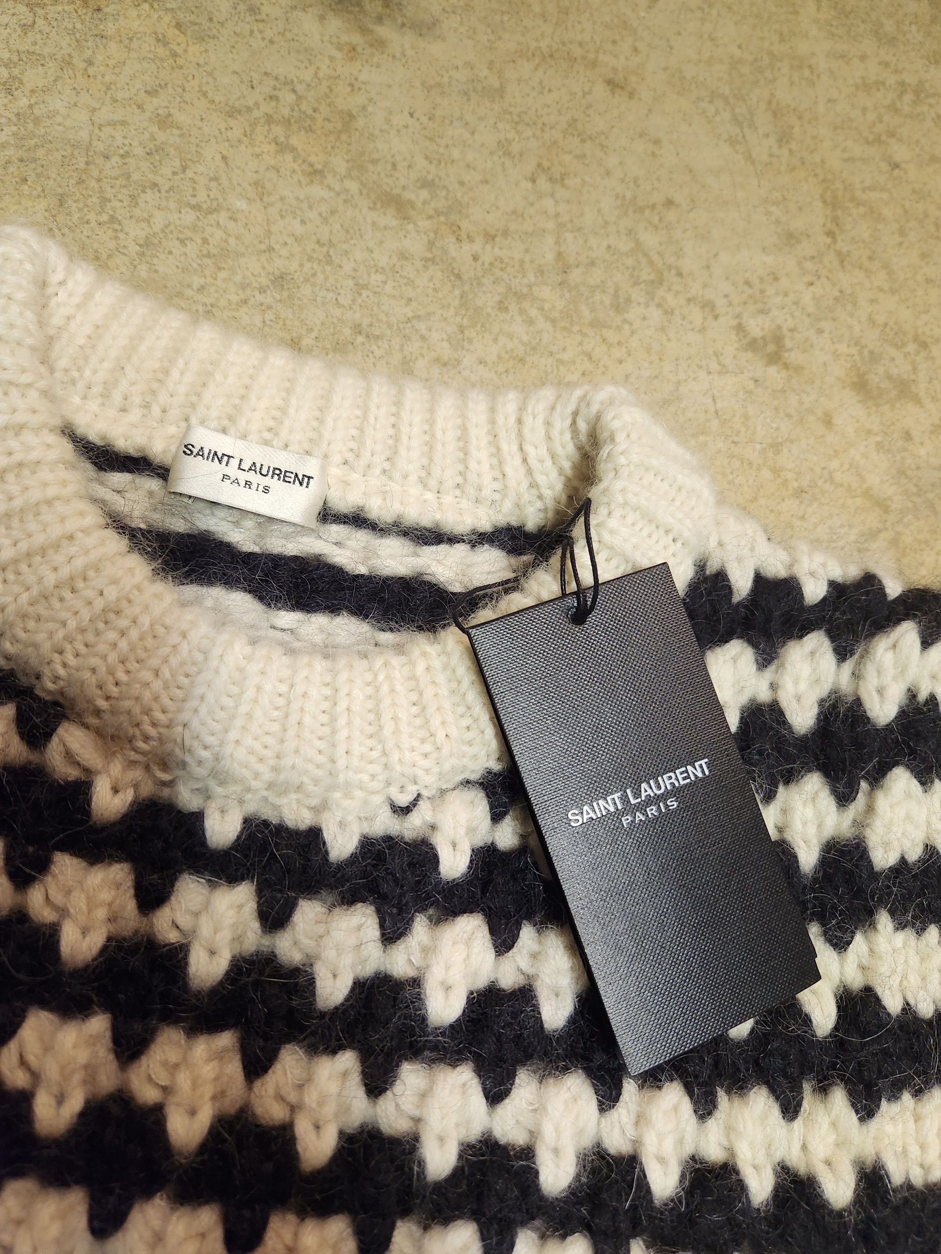 Archival Photography SAINT LAURENT PARIS - Angle 5