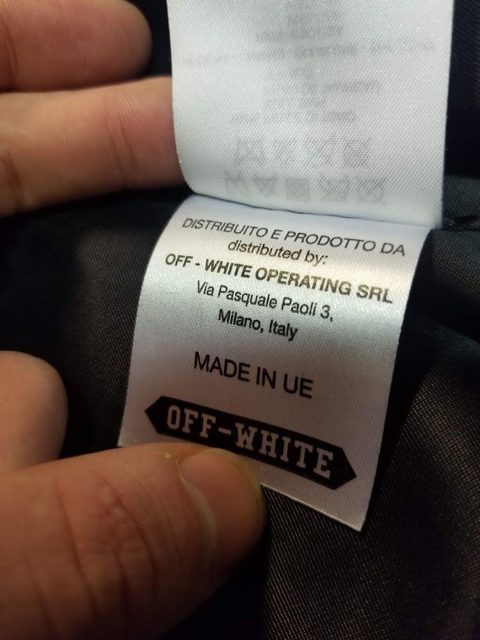 Archival Photography OFF-WHITE - Angle 6
